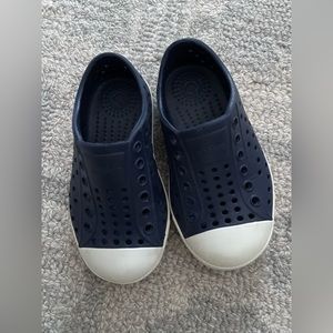 Native Shoes, Navy, Size 7